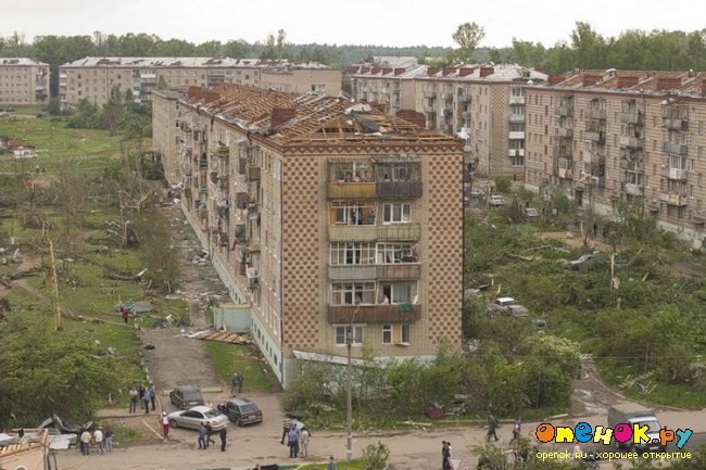 Торнадо в Петрозаводске (20 фото + 1 видео торнадо)